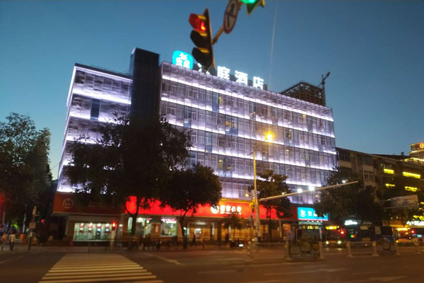 合（hé）肥紅星路亮化提升項目